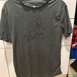 Vuori Charcoal Graphic Men's Tee size small